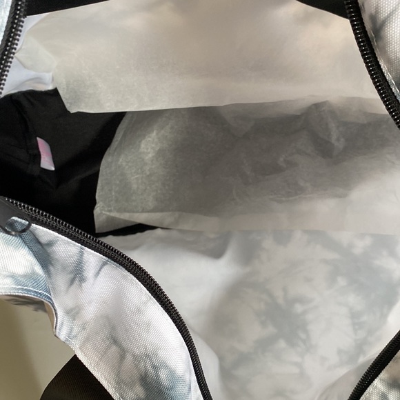 PINK Victoria Secret Tie dye Tote Bag Brand New - Picture 9 of 12